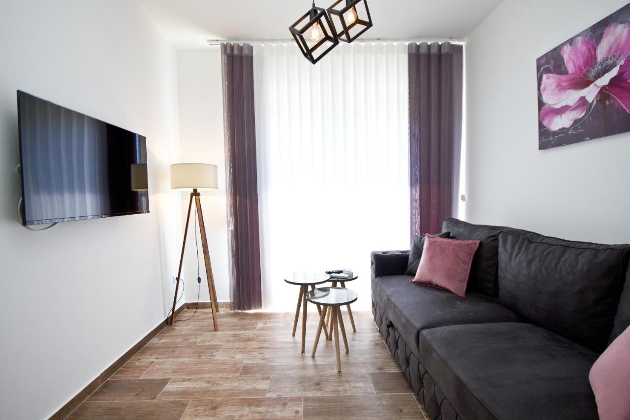 Igman Apartments Tivat Eksteriør bilde